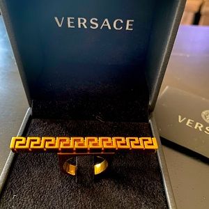 Mens Versace gold greca bar ring